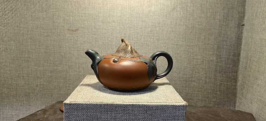 荸荠壶.jpg
