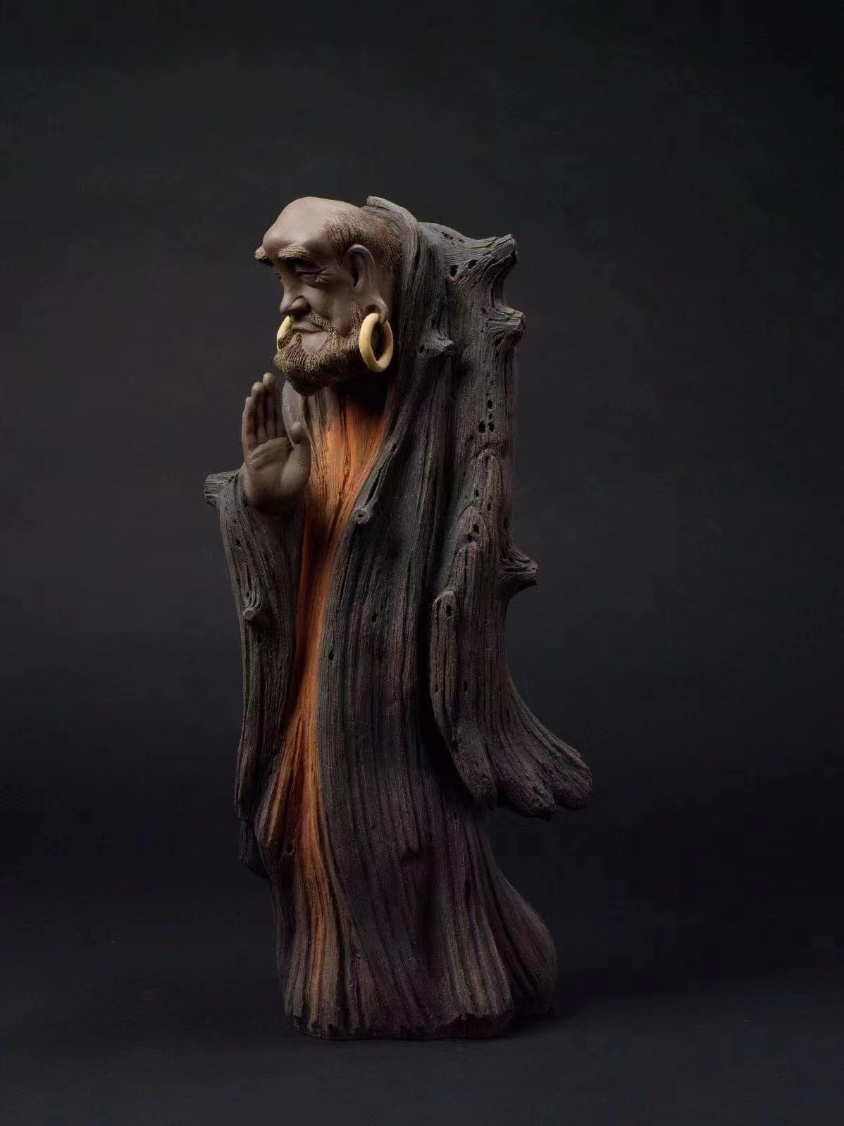 达摩 长17宽16高48厘米.jpg