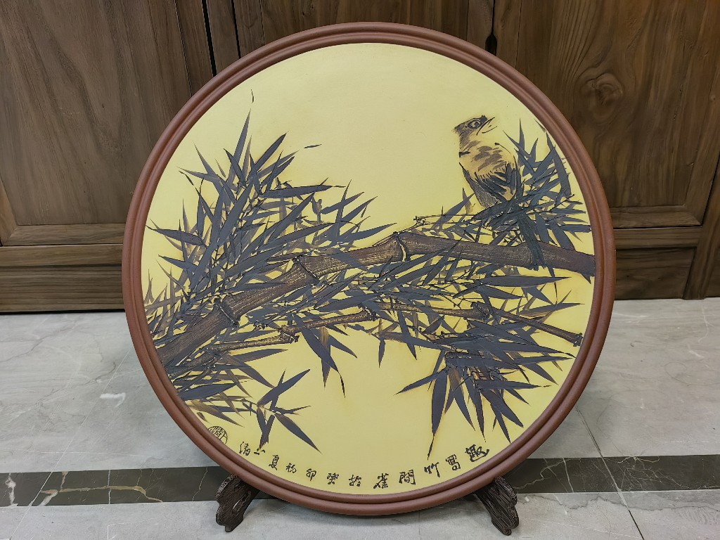 趣写竹间雀，40公分挂盘~1.jpg